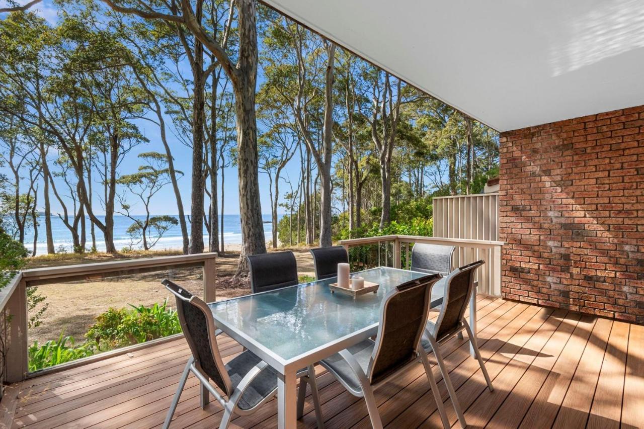 Denhams Beach Waterfront Villa Surf Beach Exterior photo